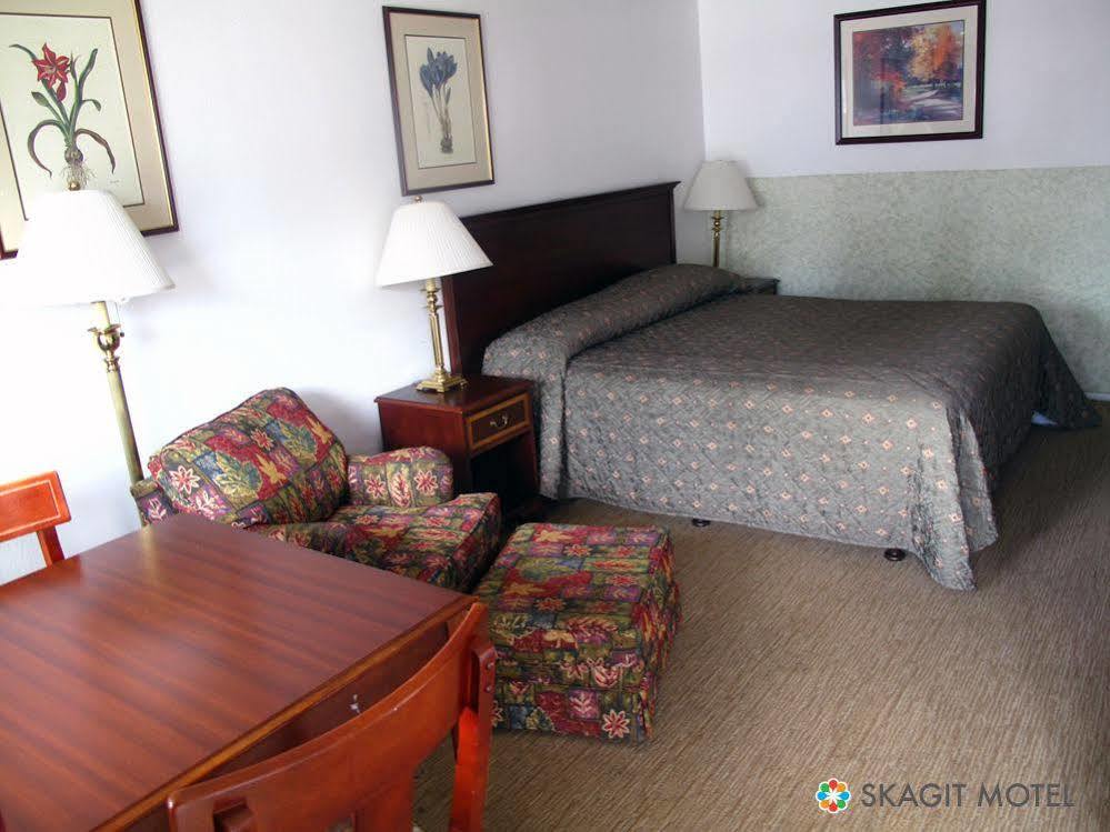 Skagit Motel Sedro Woolley Buitenkant foto