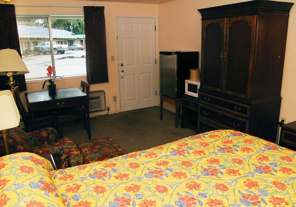 Skagit Motel Sedro Woolley Buitenkant foto